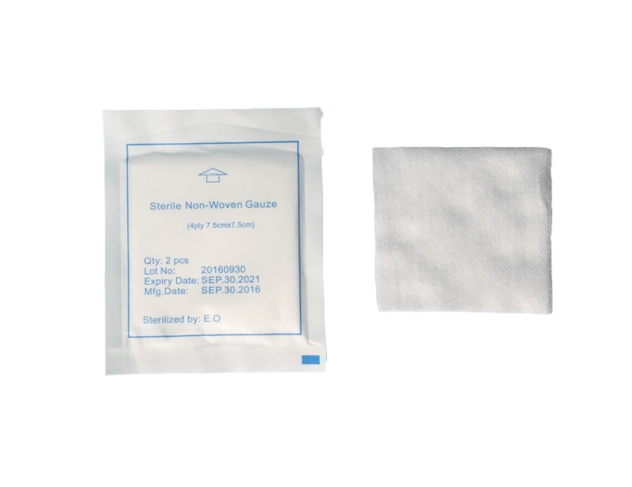 STERILE NON WOVEN SWABS